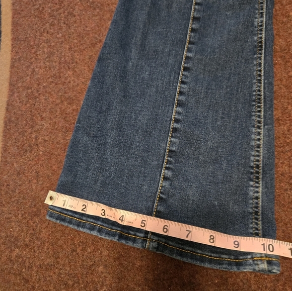 Garage Denim Low-rise Flare Jeans Size 7 - Picture 2 of 8